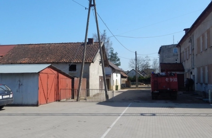 W Baniach Mazurskich doszło do wybuchu butli z gazem. 27-letni mężczyzna został poparzony.